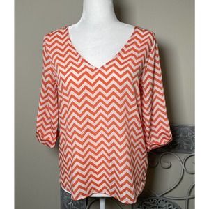 Everly Woman’s S Small Blouse Orange White Chevron 3/4 Sleeve Roll Tab Pearl